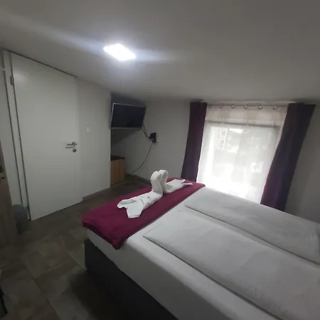 Panda Apartman *